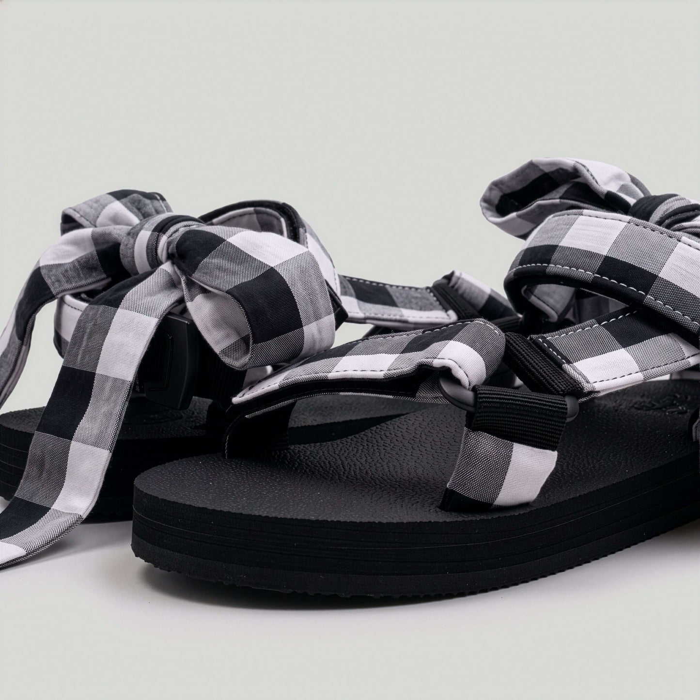 (Pre-Order) Gingham Tie JaeDals 2.0