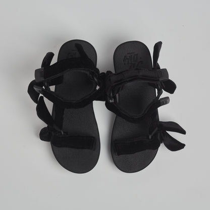 Jae Wedge Black Velvet