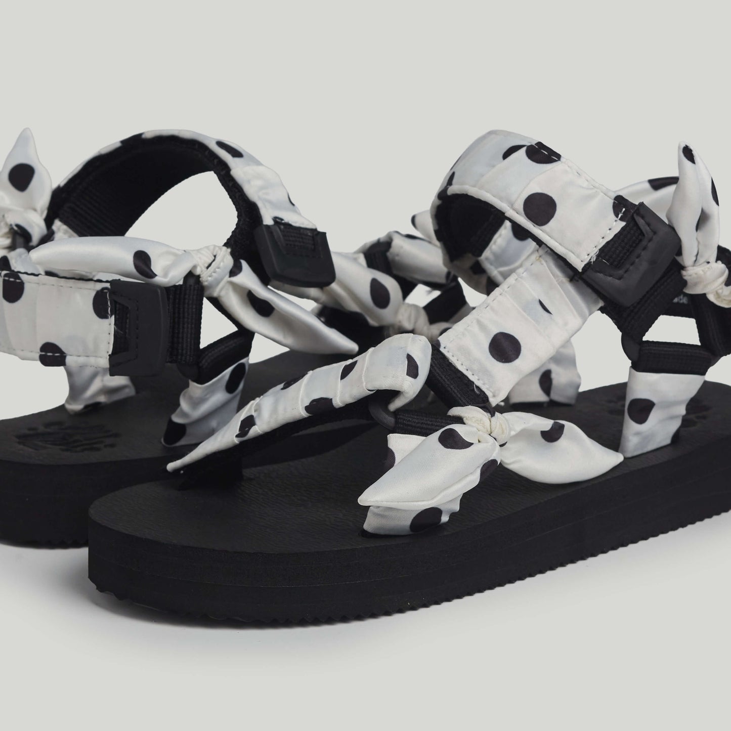 Black Polka Dot On White JaeDals  2.0