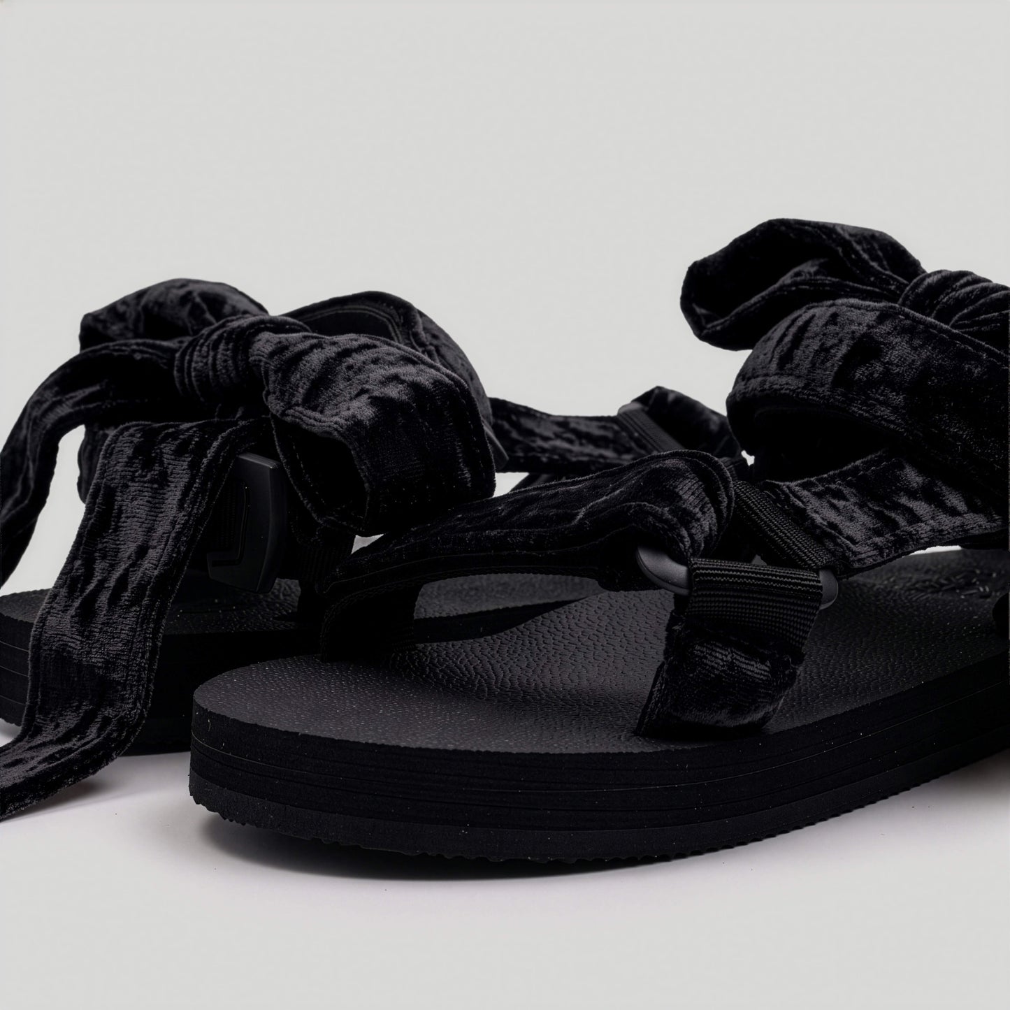 (Pre-Order) Black Velvet  Tie JaeDals 2.0