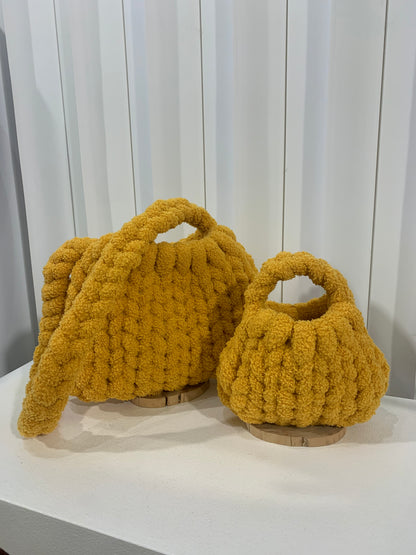 Chupachupchar Fluffy Yarn Pouf Bag