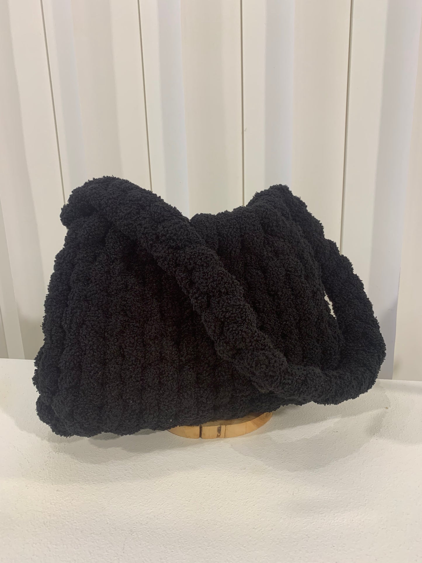 Chupachupchar Fluffy Yarn Pouf Bag
