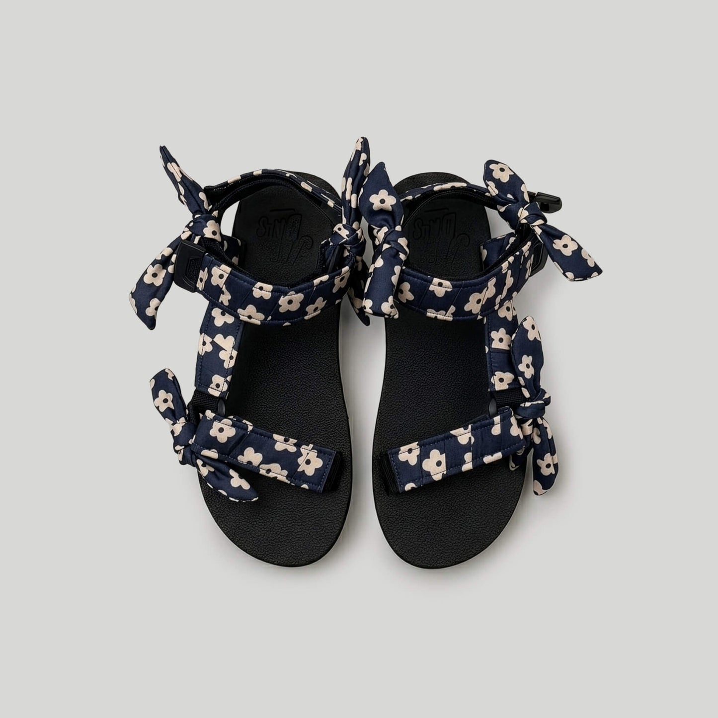 Navy Daisy JaeDals 2.0